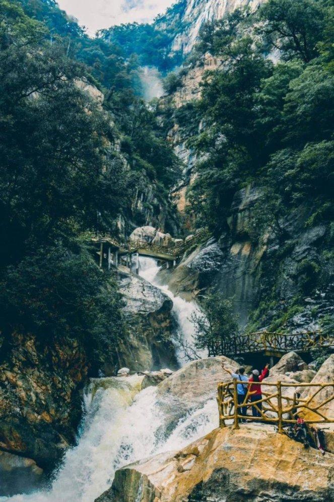 突然感觉自己好失败游戏画面